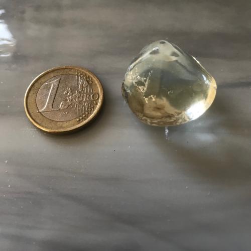 Bille forme diamant translucide diamètre 25 mm à l'unité en verre 