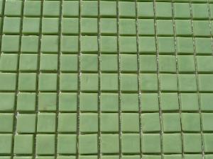 Vert mosaique vert émaux vert clair par plaque de 32,7 cm