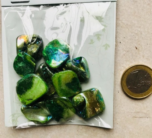 Vert nacré perles cailloux nacrés par 10 unités