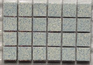 Bleu 5 moucheté 2 cm grès antique mosaïque mat paray par 20 kilos