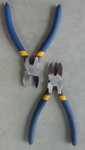 Pince coupante pour fil de cuivre ou fer fin