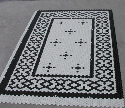 Mosaïque décor tapis art factory sur mesure en carré ou hexagone blanc et noir par 1 M²