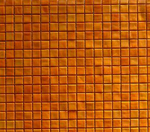 Mosaïque jaune orange émaux de venise vendu par 25 carreaux de 1.5 par 1.5cm