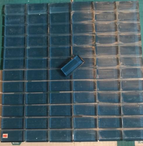 Bleu foncé uni rectangle 2.4 par 4.8 cm épaisseur 8 mm mosaïque émaux vetrocristal par plaque de 30 cm